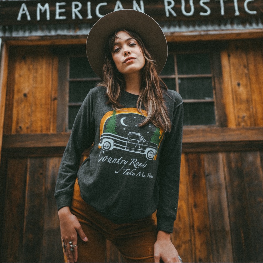 Country Roads Fleece Pullover